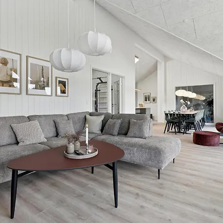 Nyaraló Awesome In With Sauna *