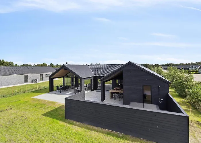 Дом отдыха Awesome In With Sauna