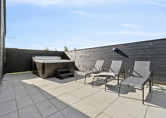 Дом отдыха Awesome In With Sauna Norre Nebel